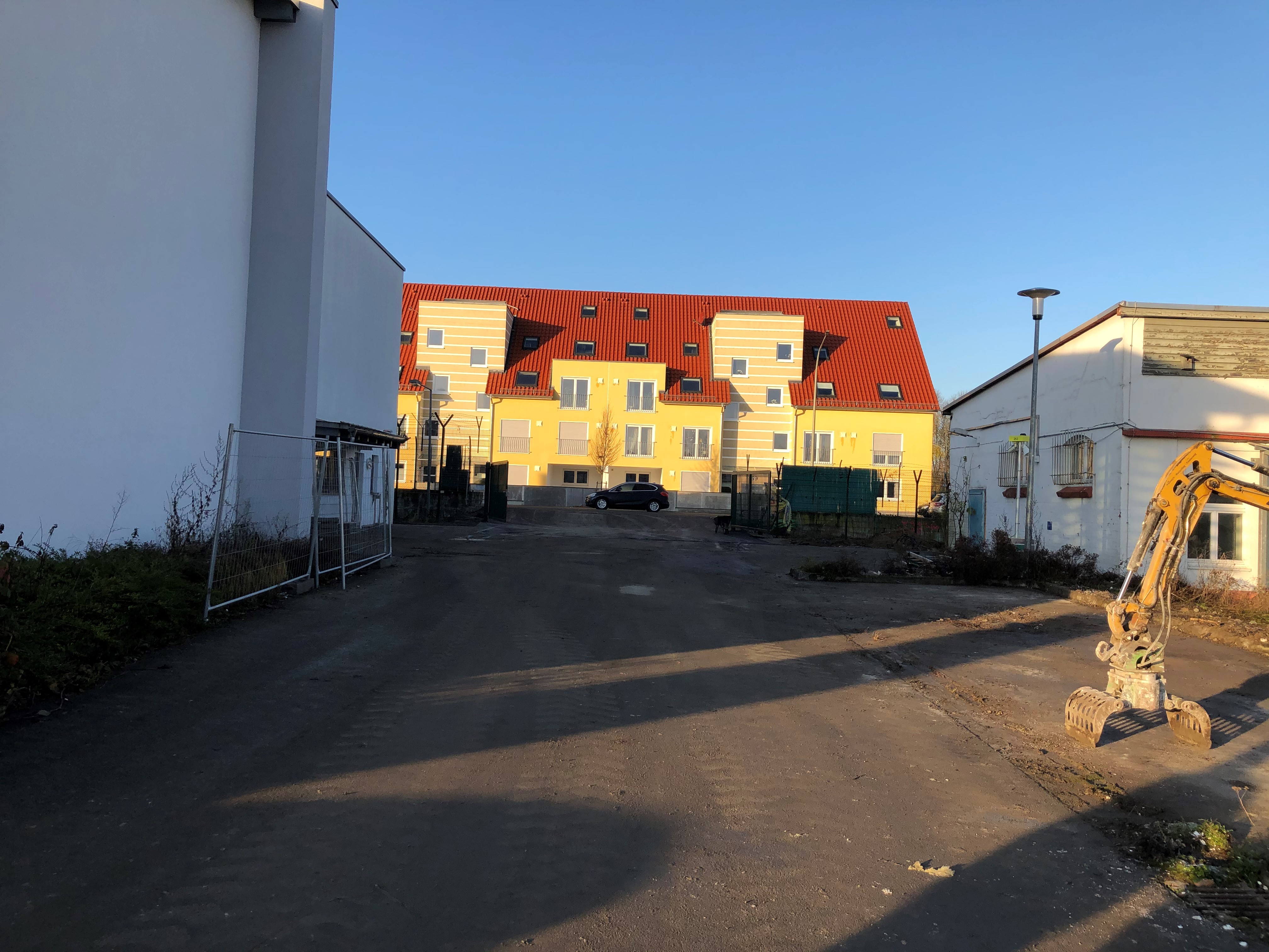 Neue Baustellenzufahrt zum Alanbrooke Quartier von der Erzberger Straße